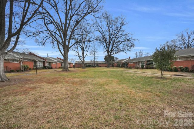 4623 Woodlark Lane, Charlotte, NC 28211