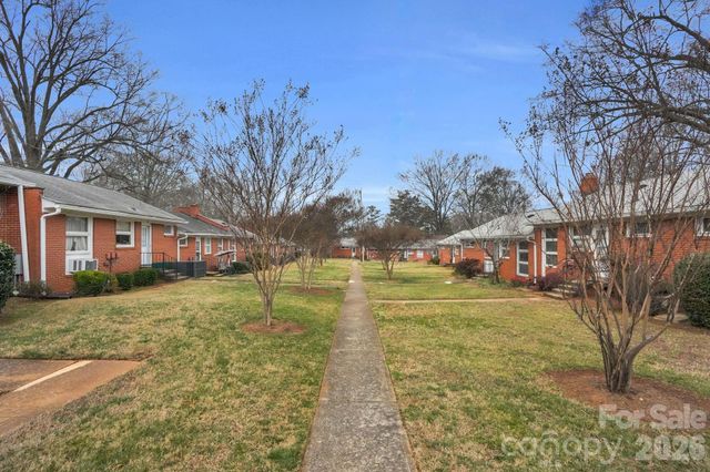 4623 Woodlark Lane, Charlotte, NC 28211