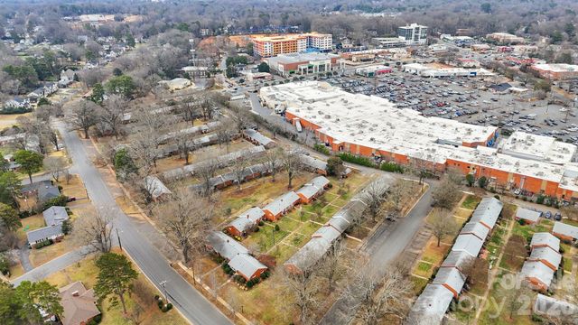 4623 Woodlark Lane, Charlotte, NC 28211