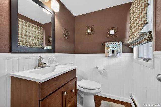 84 Harriet Lane, Huntington, NY 11743