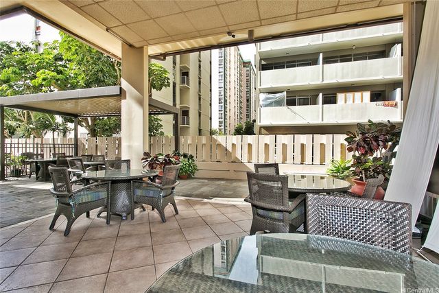 444 Kanekapolei Street 205, Honolulu, HI 96815