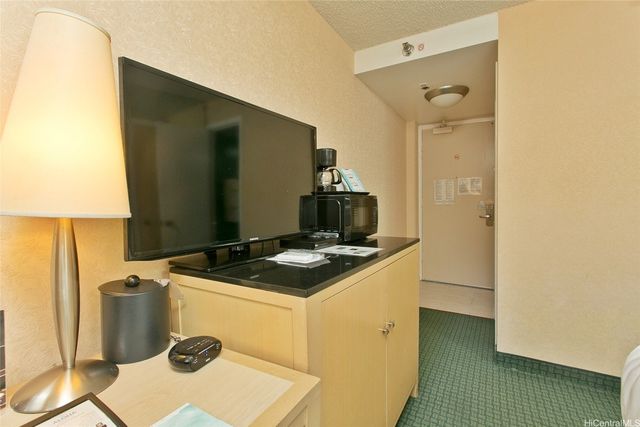 444 Kanekapolei Street 205, Honolulu, HI 96815