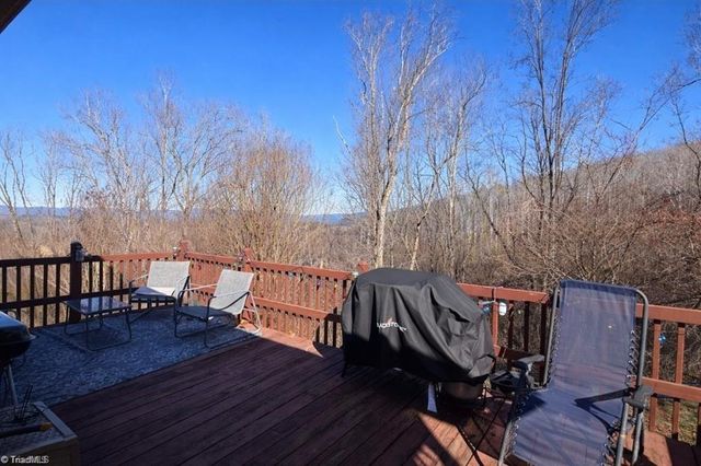 166 Town Lane, Mount Airy, NC 27030