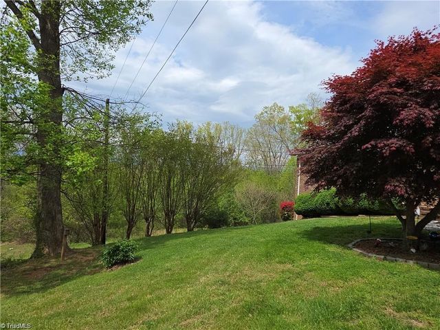 166 Town Lane, Mount Airy, NC 27030