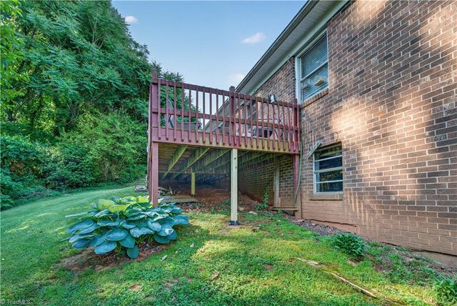 166 Town Lane, Mount Airy, NC 27030