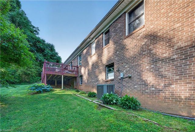 166 Town Lane, Mount Airy, NC 27030