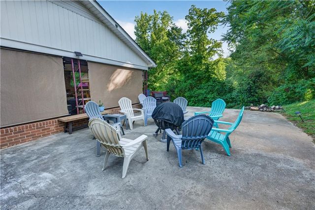 166 Town Lane, Mount Airy, NC 27030