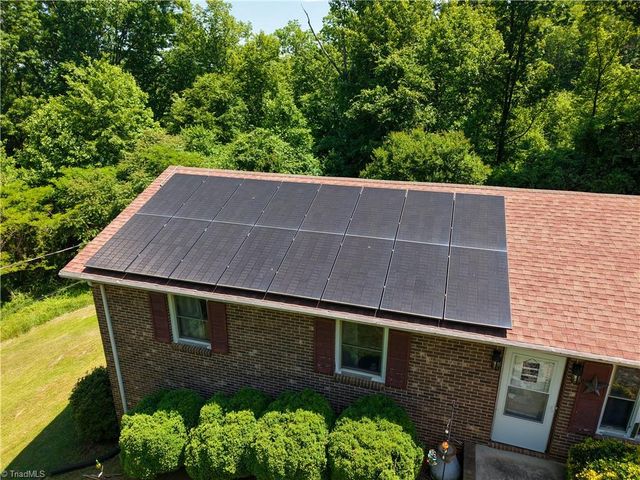 166 Town Lane, Mount Airy, NC 27030