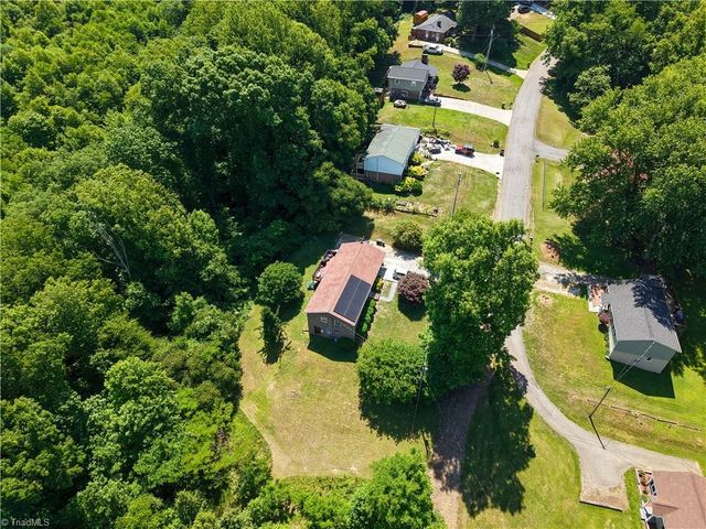 166 Town Lane, Mount Airy, NC 27030
