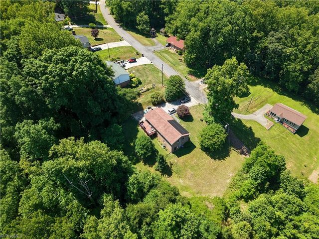 166 Town Lane, Mount Airy, NC 27030