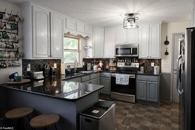 166 Town Lane, Mount Airy, NC 27030