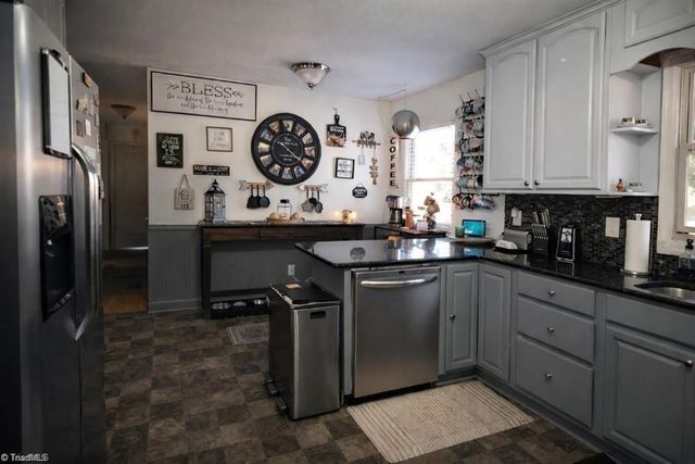 166 Town Lane, Mount Airy, NC 27030
