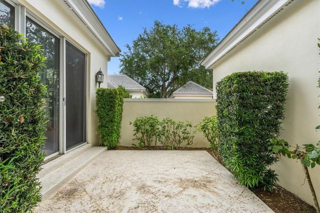 331 Shores Drive, Vero Beach, FL 32963