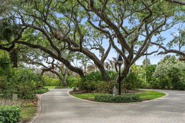 331 Shores Drive, Vero Beach, FL 32963