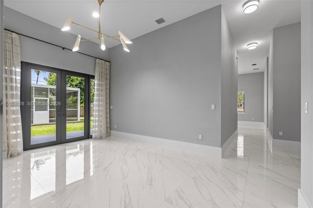 9340 SW 177th Street -, Palmetto Bay, FL 33157