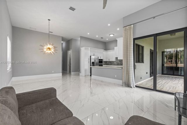 9340 SW 177th Street -, Palmetto Bay, FL 33157