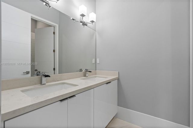 9340 SW 177th Street -, Palmetto Bay, FL 33157