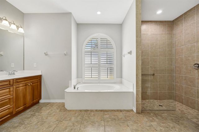 4510 29TH AVENUE CIRCLE E, Palmetto, FL 34221