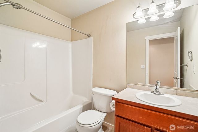 13309 94th Avenue Ct E, Puyallup, WA 98373