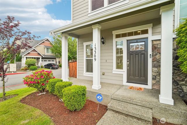 13309 94th Avenue Ct E, Puyallup, WA 98373