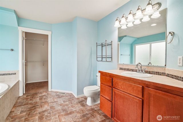13309 94th Avenue Ct E, Puyallup, WA 98373