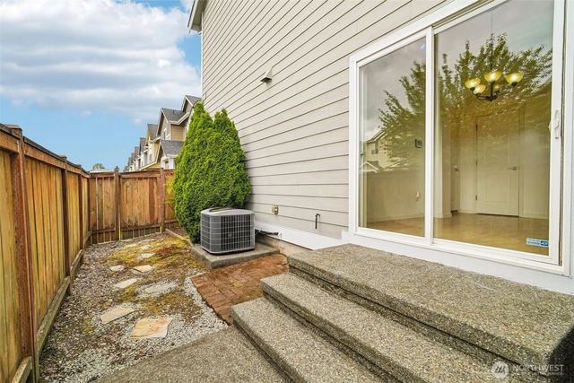 13309 94th Avenue Ct E, Puyallup, WA 98373