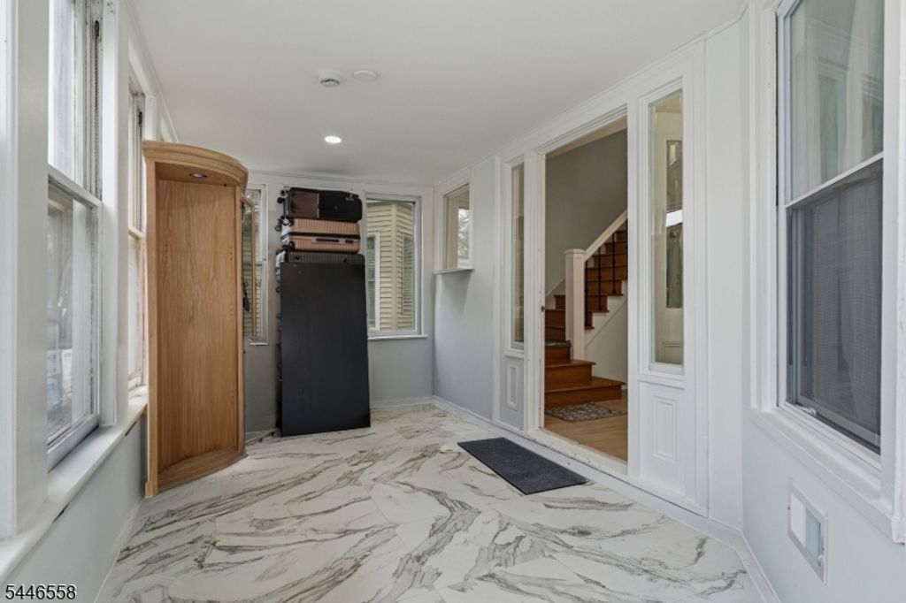 287 Crooks Ave, Clifton City, NJ 07011 — photo 3
