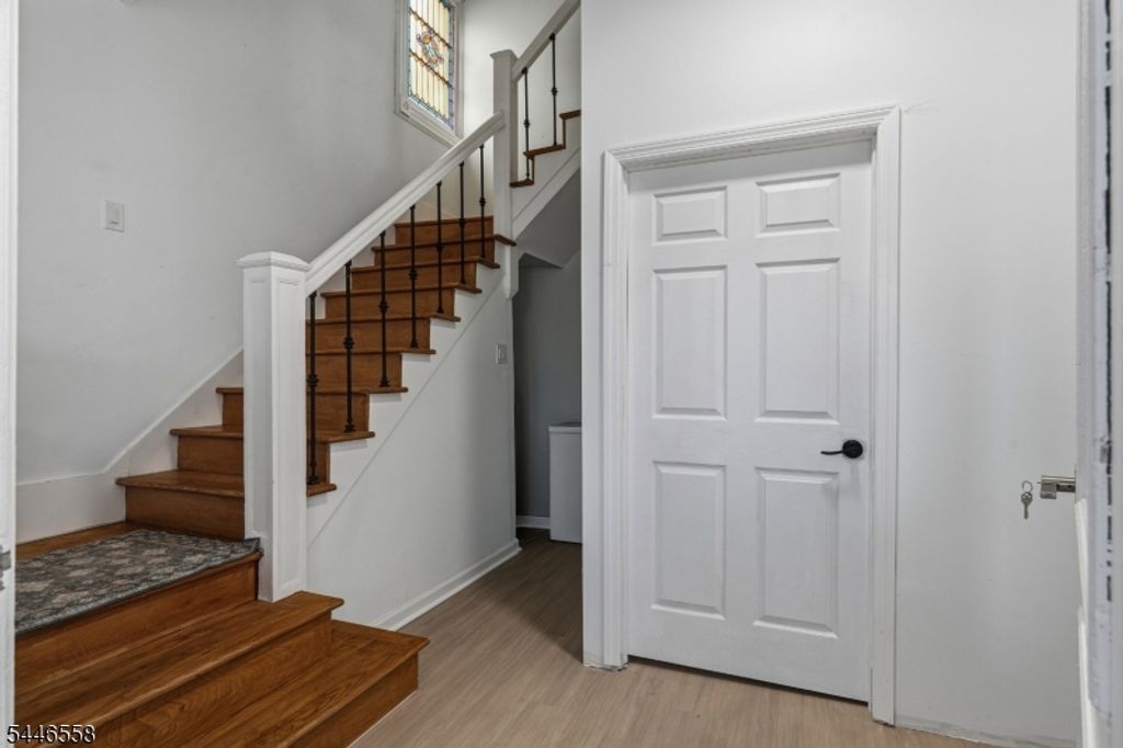 287 Crooks Ave, Clifton City, NJ 07011 — photo 4