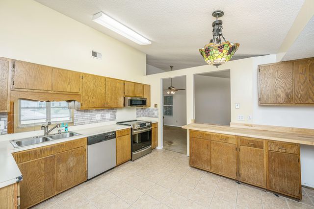 1029 Oakcrest Drive, Charleston, SC 29412
