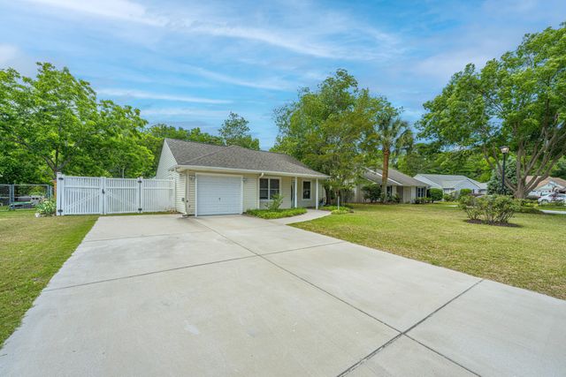 1029 Oakcrest Drive, Charleston, SC 29412