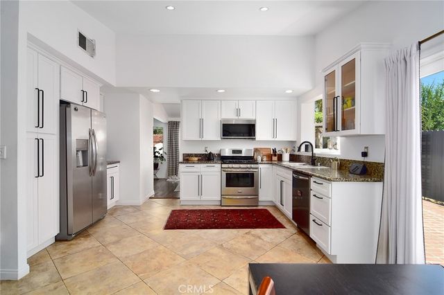 20459 Tiara Street, Woodland Hills, CA 91367