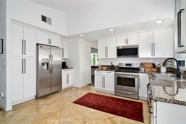 20459 Tiara Street, Woodland Hills, CA 91367
