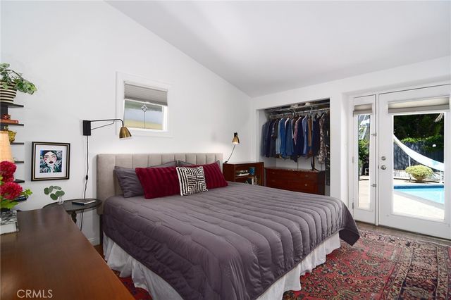 20459 Tiara Street, Woodland Hills, CA 91367