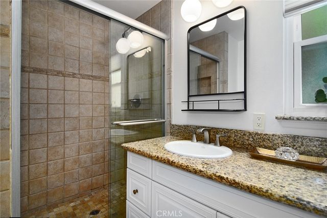 20459 Tiara Street, Woodland Hills, CA 91367