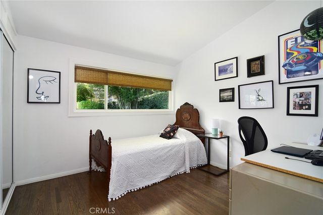 20459 Tiara Street, Woodland Hills, CA 91367
