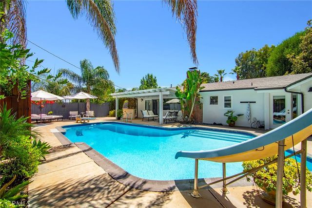 20459 Tiara Street, Woodland Hills, CA 91367