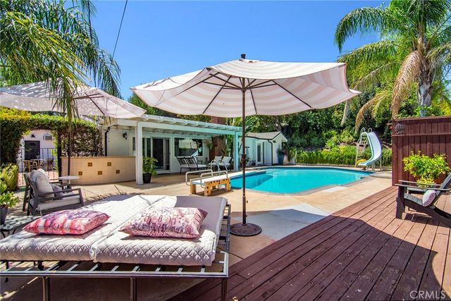 20459 Tiara Street, Woodland Hills, CA 91367