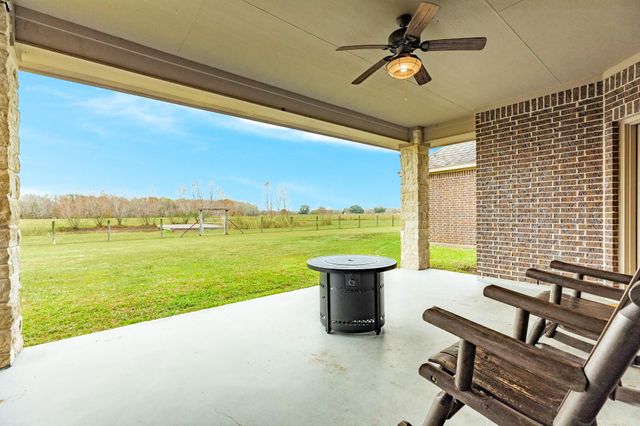 525 County Road 164, Boling, TX 77420