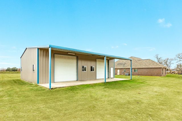 525 County Road 164, Boling, TX 77420