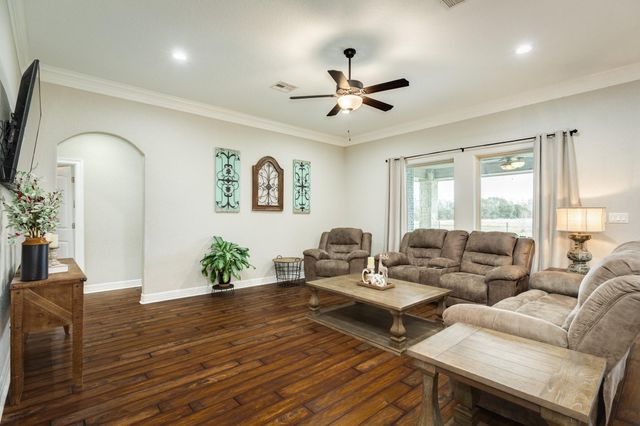 525 County Road 164, Boling, TX 77420