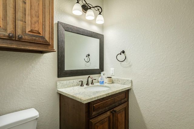 525 County Road 164, Boling, TX 77420