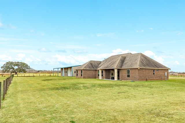 525 County Road 164, Boling, TX 77420