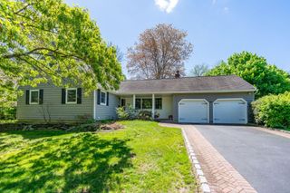 24 Cider Mill Lane, Huntington, NY 11743