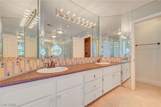 8716 Nautical Bay Lane, Las Vegas, NV 89117