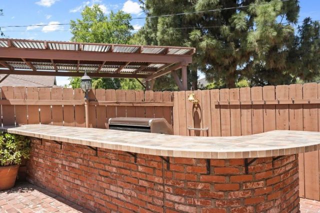 1740 Milton Manor Dr, El Cajon, CA 92021