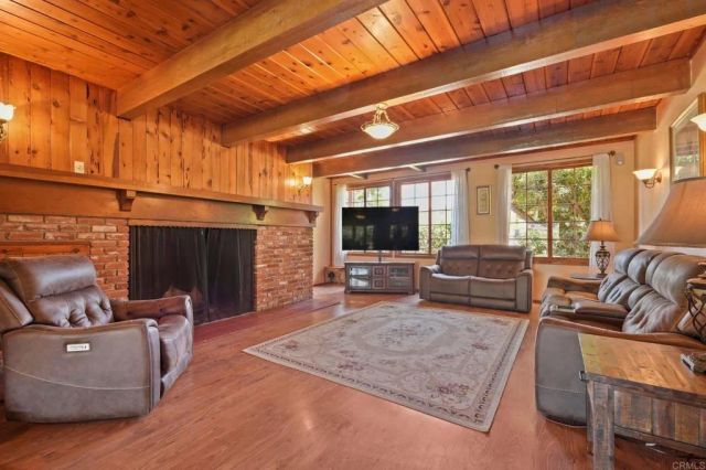 1740 Milton Manor Dr, El Cajon, CA 92021