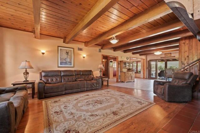 1740 Milton Manor Dr, El Cajon, CA 92021