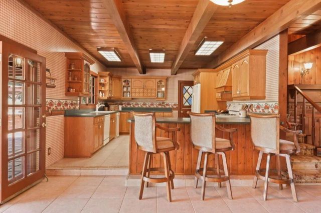 1740 Milton Manor Dr, El Cajon, CA 92021