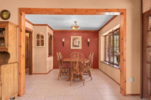 1740 Milton Manor Dr, El Cajon, CA 92021