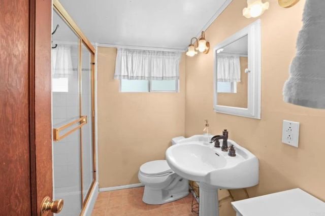 1740 Milton Manor Dr, El Cajon, CA 92021